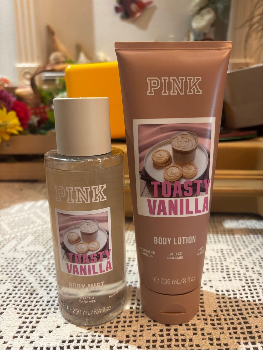 (Inventory 63) PINK Victoria's Secret Toasty Vanilla Body Lotion & Mist - Cream